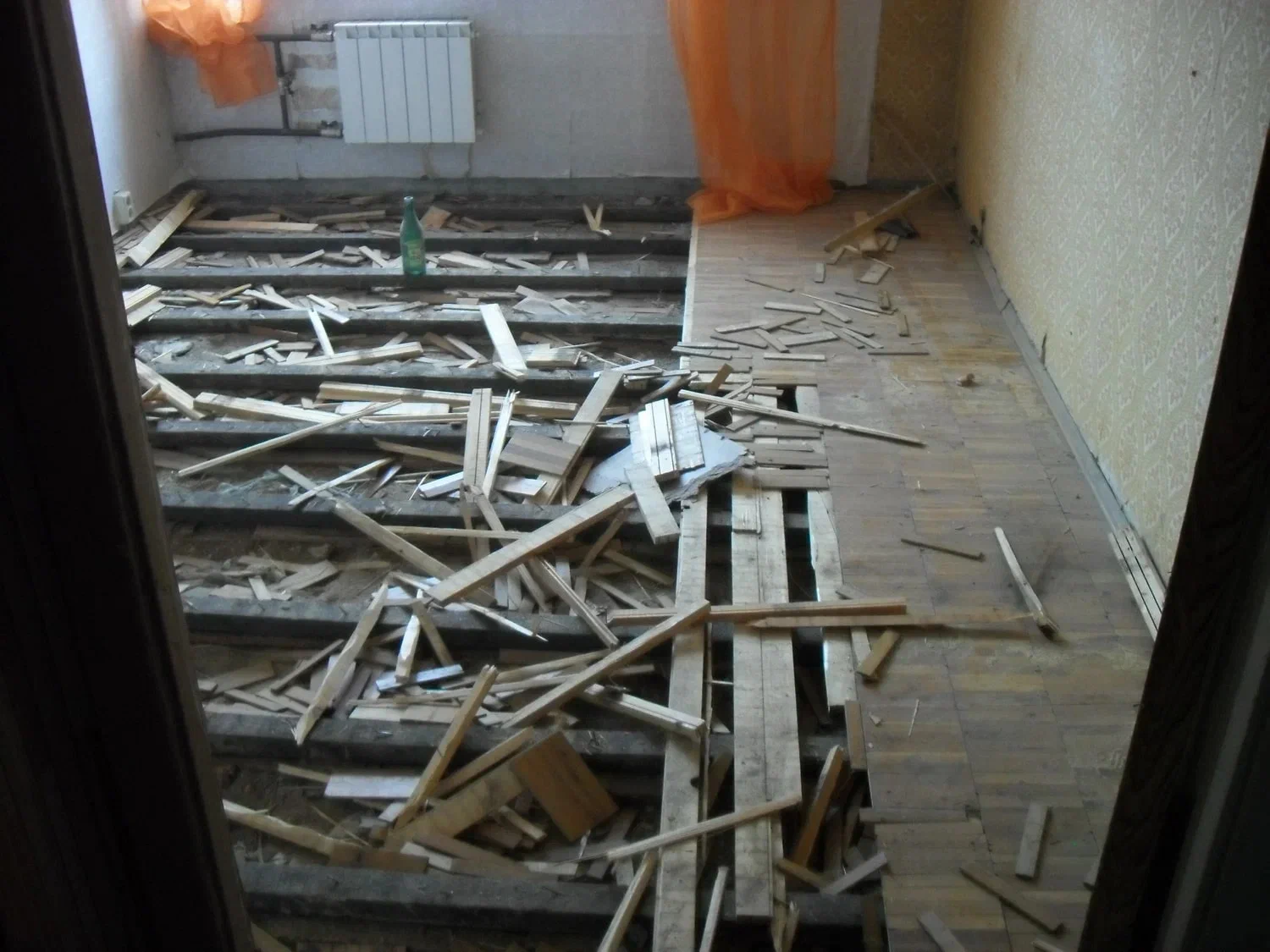 Демонтаж пола с вывозом строительного мусора в Белгороде в октябре